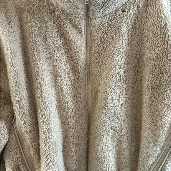 Savvi Lifestyle Co. Women’s Full Zip Amy Sherpa comes w/ Snap-On Hood XL Tan - Picture 2 of 4